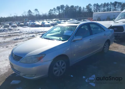 2004 Toyota Camry Xle V6 z USA, uszkodzony, nr VIN 4T1BF32K74U589338